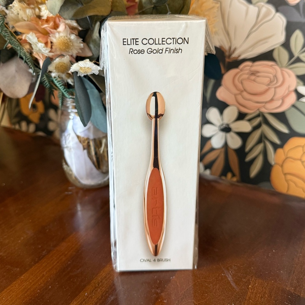 Artis Elite Oval 4 Rose Gold